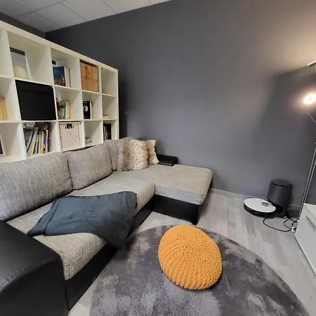 Apartment 2 Mit Gemeinschaftsraeumen, Tiefgarage *
